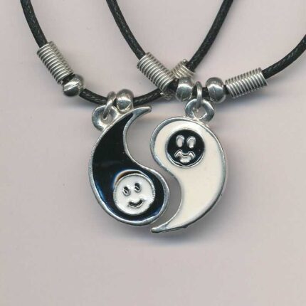 Veninde halskæde - yin-yang og smiley