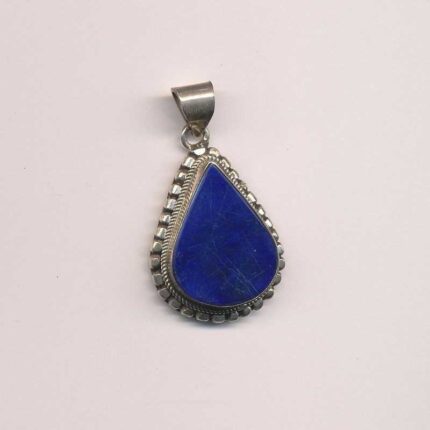Lapis lazuli i dråbe form - sølv vedhæng